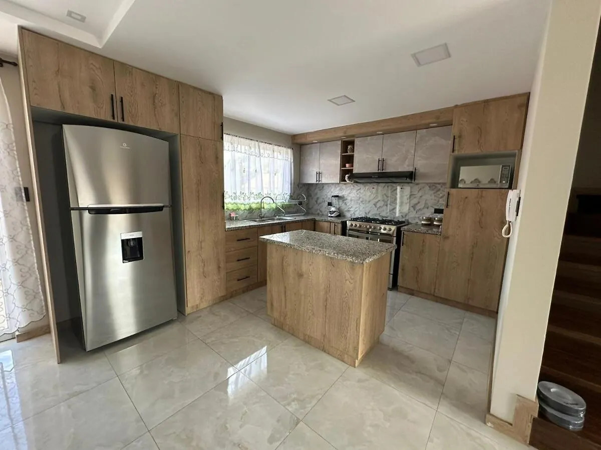Casa Nueva, Acogedora, Ideal Para Familias Cuenca Ecuador